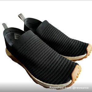 Merrell Black and Tan Women's Sneakers